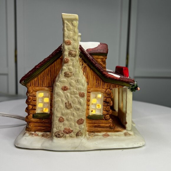 Guest House Lodge Christmas Valley Porcelain Lighted Holiday Village Decoration - Picture 7 of 12